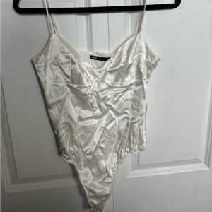 Zara - white bodysuit size M